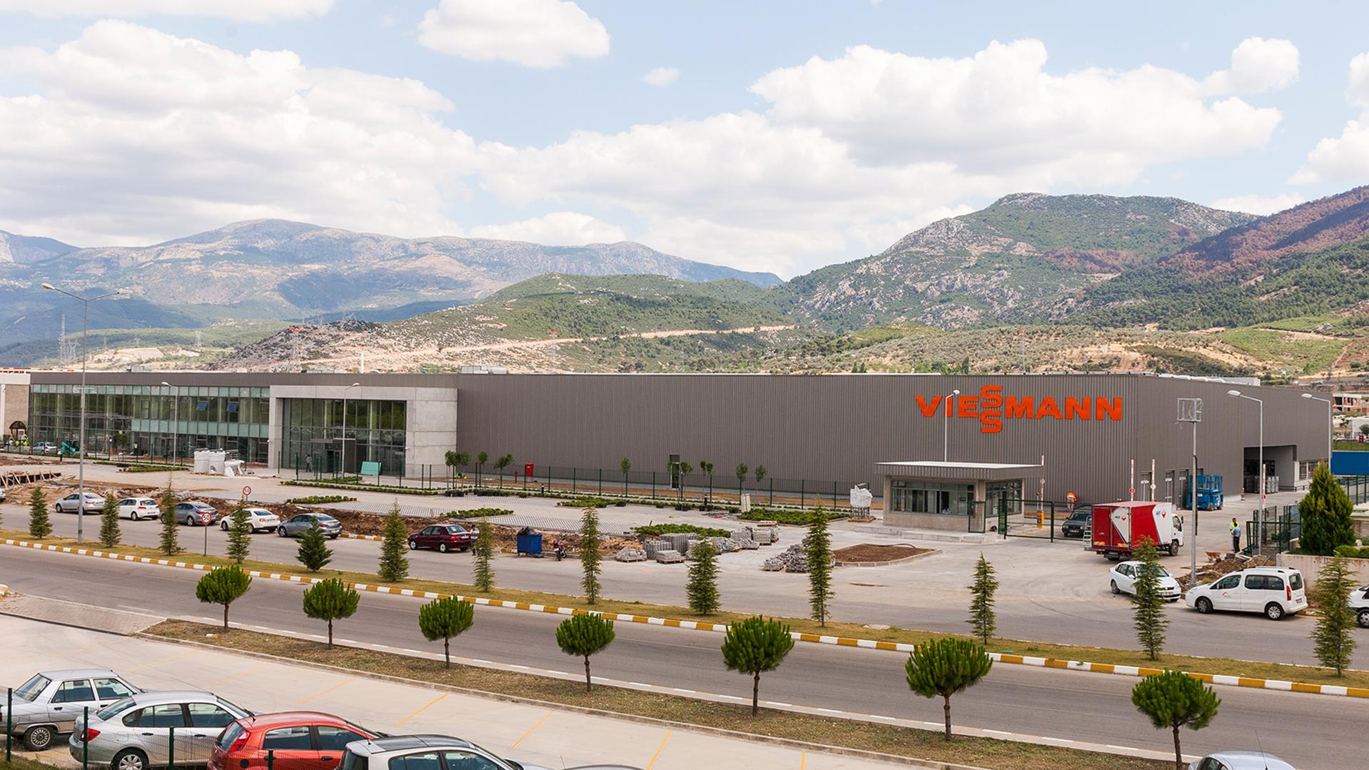 Prefabrik fabrika yapısı
